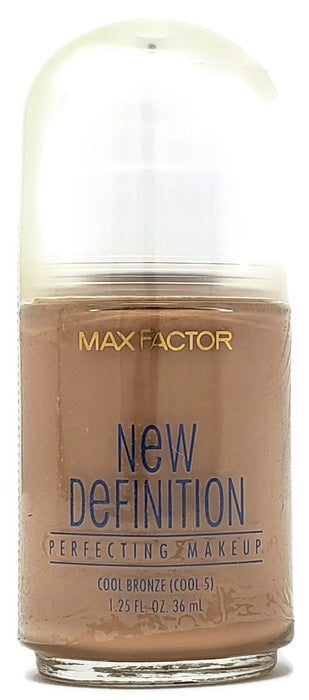 Max Factor New Definition Perfecting Makeup (Select Color) 36 ml/1.25 oz Full-Size - FragranceAndBeauty.com