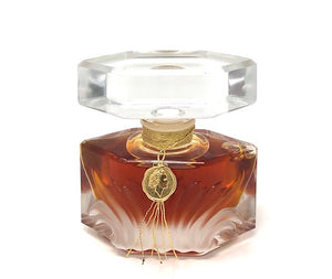 Caesars Woman (Vintage) by Caesars World for Women 30 ml/1 oz Extravagant Perfume Unboxed - FragranceAndBeauty.com